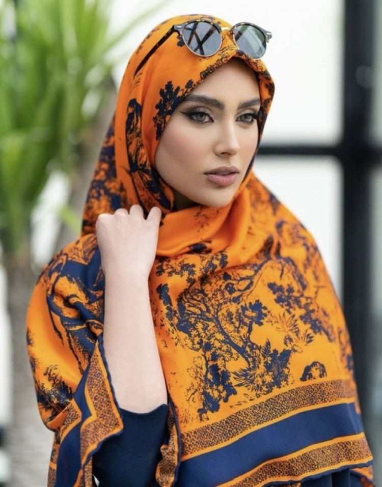 روسری نخی طرحدار دور دست دوزcode:524