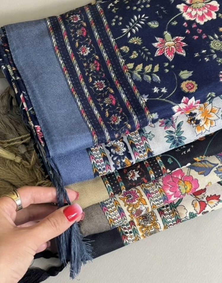 روسری نخی گل گلی وارداتیcode:1330