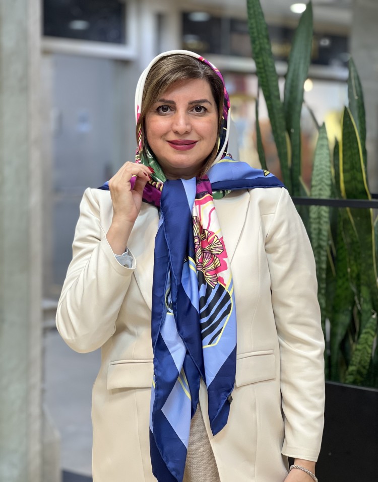 روسری ساتن قواره بزرگ وارداتی code:2083
