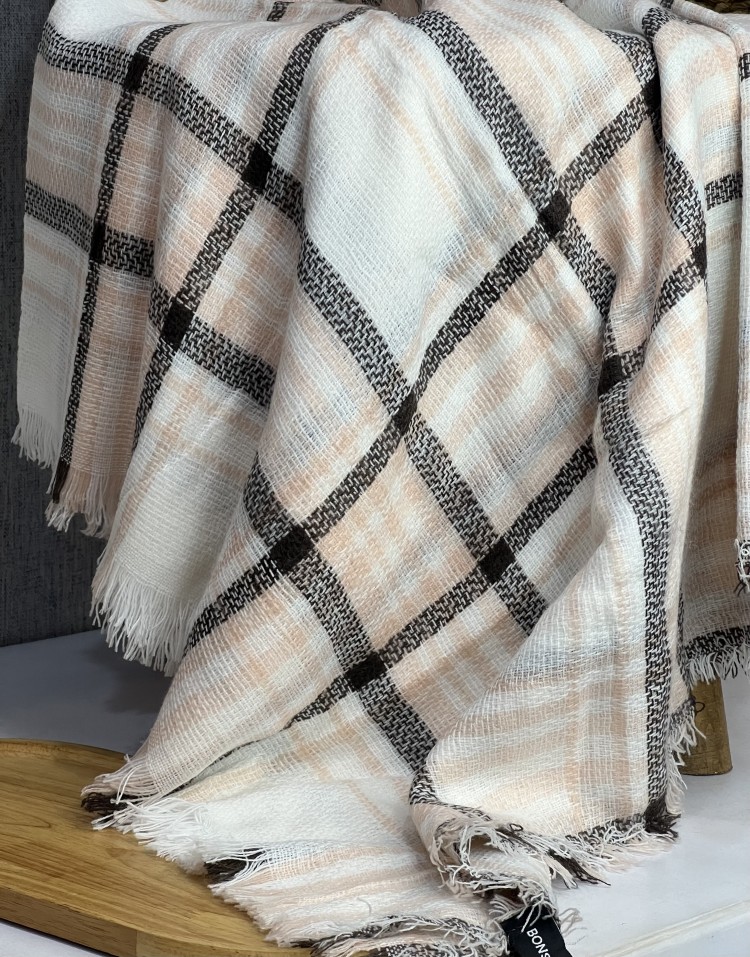 روسری بوکله چهار خونه وارداتیcode:1881