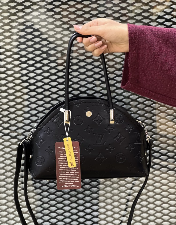 کیف دستی چرم مارک LV وارداتی code:3064